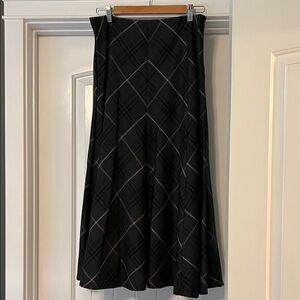 Charter Club Elegant Gray and Purple Plaid Full Women's Academia Skirt, Size 10